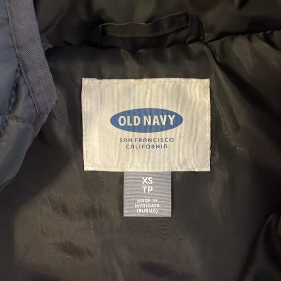 Old Navy Black Full Zip Lightweight Quilted Sleeveless Vest - Picture 5 of 8